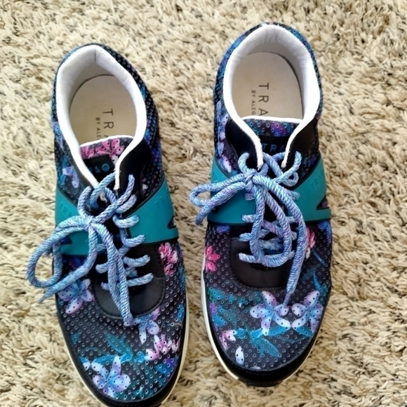 TRAQ by ALEGRIA QARMA DAYDREAM BELIEVER floral comfort athletic sneakers 12 - Picture 6 of 8